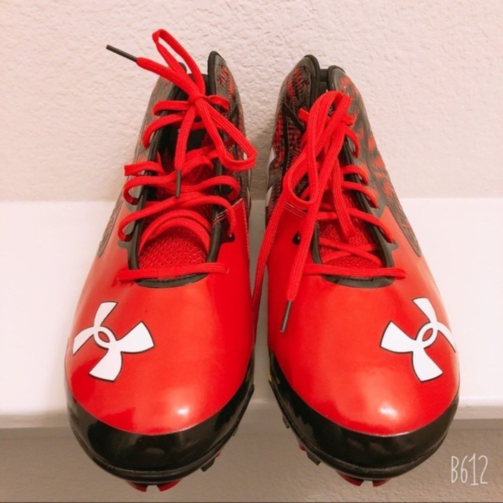 Under Armour Cleats Clutch Fit Spine Red White Men's Size 16 New - Picture 1 of 8